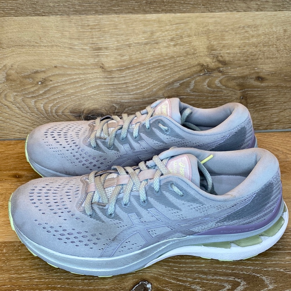 ASICS Gel-Kayano 28 Size 9.5